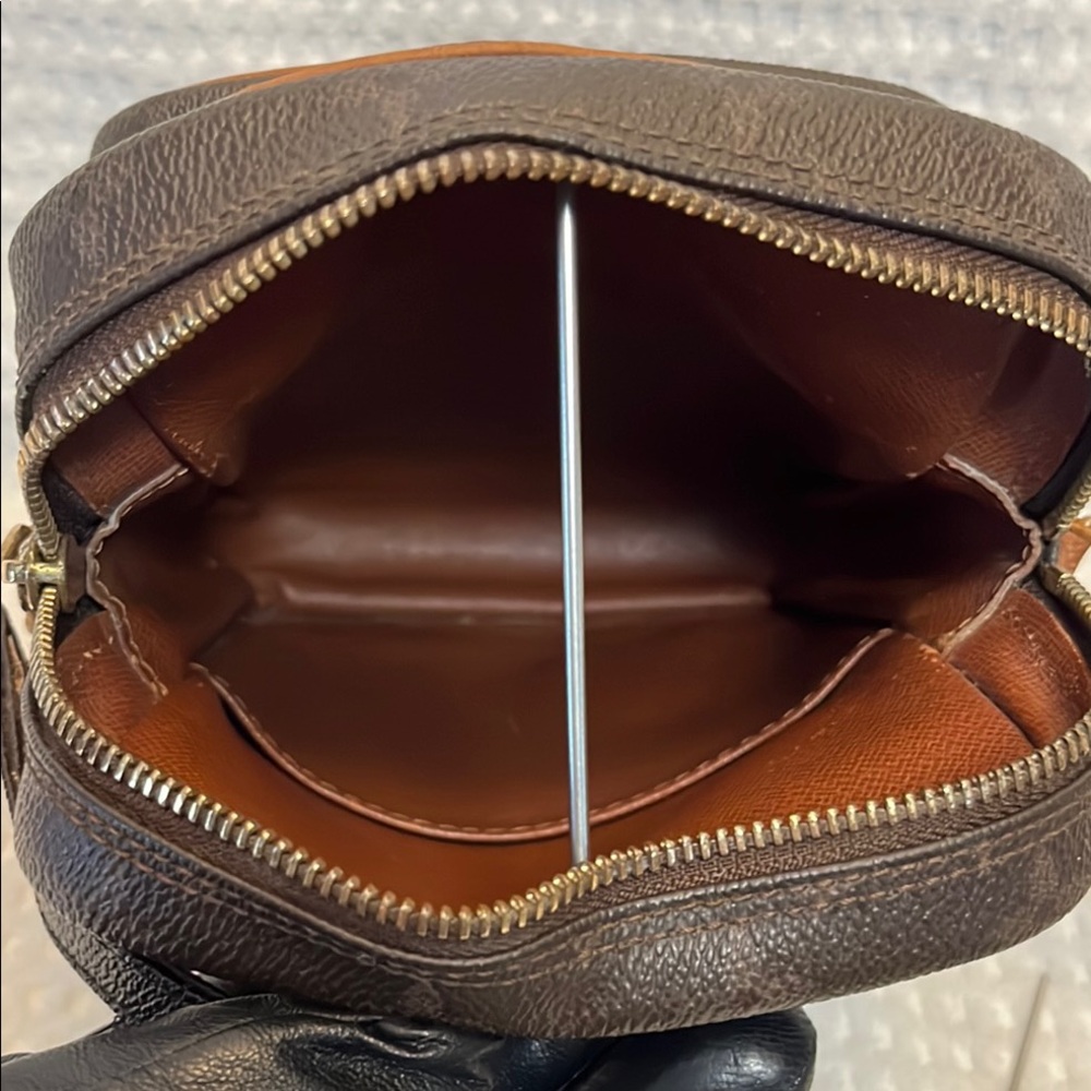 Louis Vuitton Amazon Crossbody Bag - Picture 10 of 14